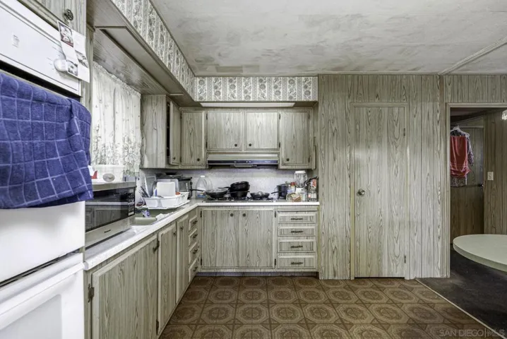 2003 Bayview Heights Drive 230, San Diego, California 92105