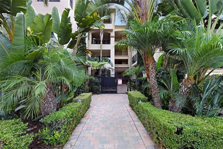 401 Bernard Street 201, Costa Mesa, California 92627