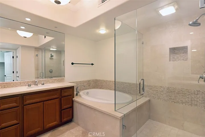 401 Bernard Street 201, Costa Mesa, California 92627