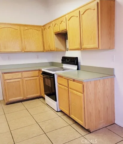 12729 Running Deer Road, Apple Valley, California 92308