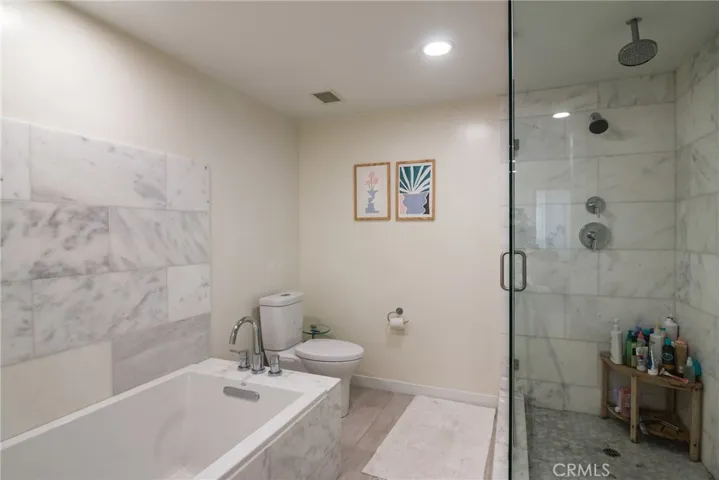 1333 S Beverly Glen Boulevard 304, Los Angeles, California 90024