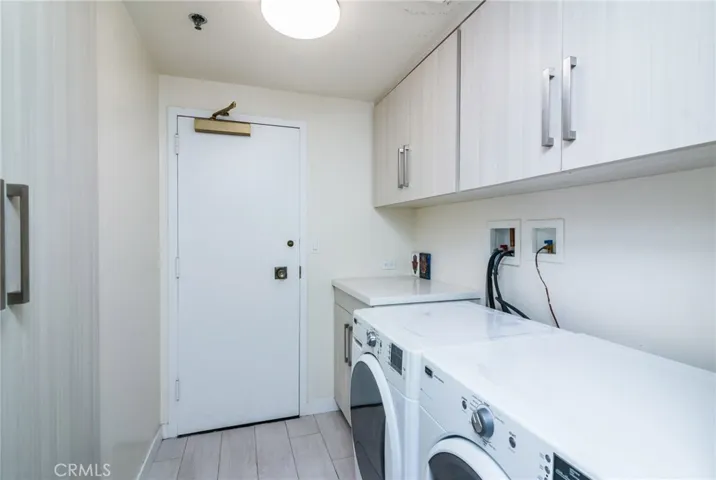 1333 S Beverly Glen Boulevard 304, Los Angeles, California 90024