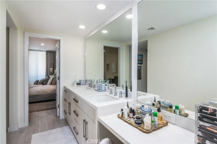 1333 S Beverly Glen Boulevard 304, Los Angeles, California 90024