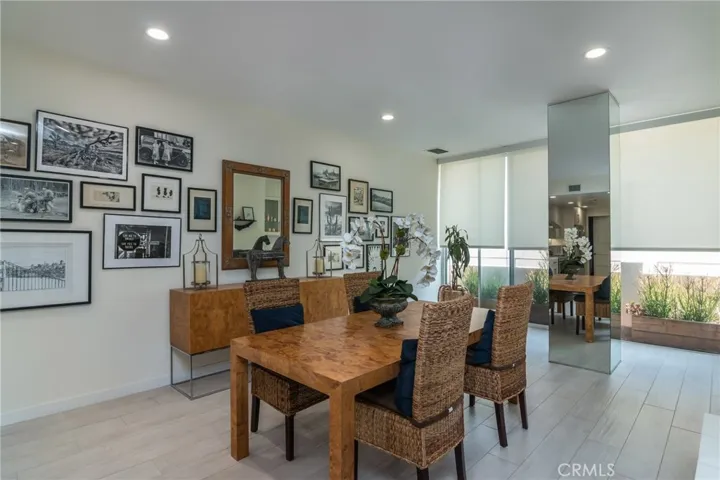 1333 S Beverly Glen Boulevard 304, Los Angeles, California 90024