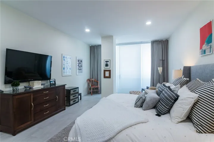 1333 S Beverly Glen Boulevard 304, Los Angeles, California 90024
