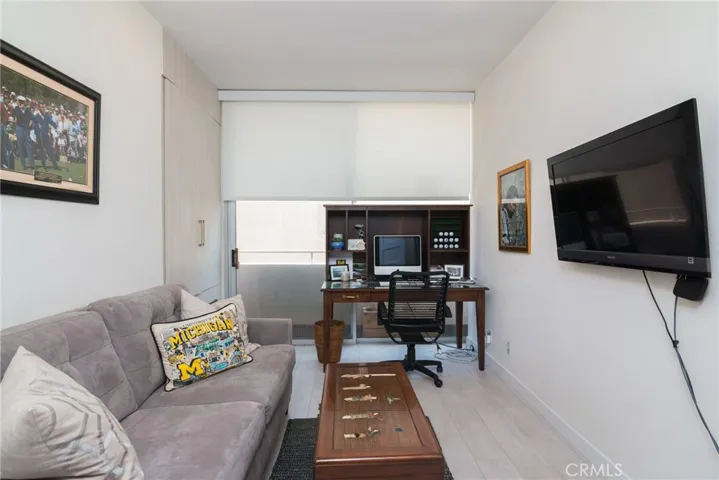 1333 S Beverly Glen Boulevard 304, Los Angeles, California 90024