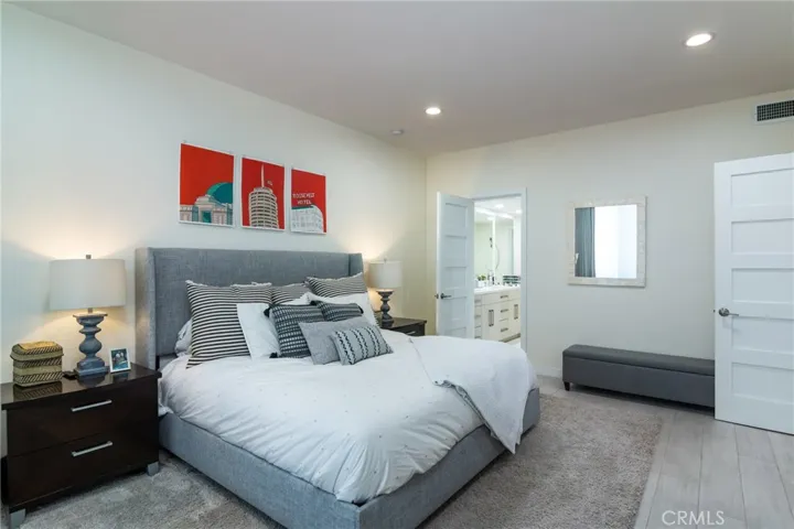 1333 S Beverly Glen Boulevard 304, Los Angeles, California 90024