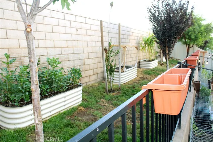 17960 Crabapple Court, San Bernardino, California 92407