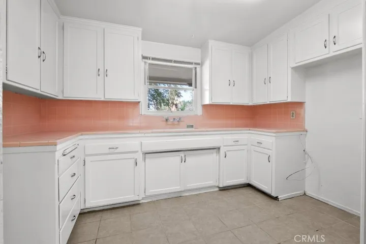1132 W Avenue J12, Lancaster, California 93534