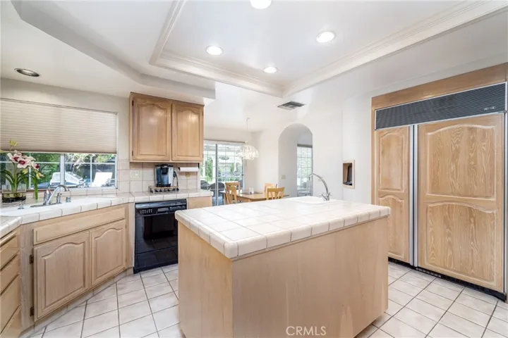 18795 Willowtree Lane, Northridge, California 91326
