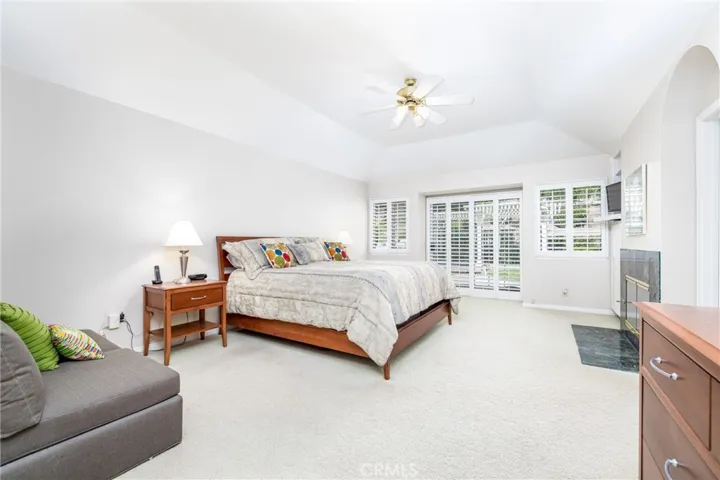 18795 Willowtree Lane, Northridge, California 91326