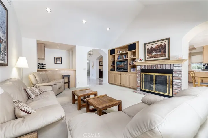18795 Willowtree Lane, Northridge, California 91326