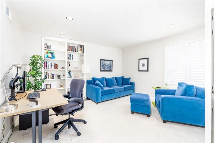 18795 Willowtree Lane, Northridge, California 91326