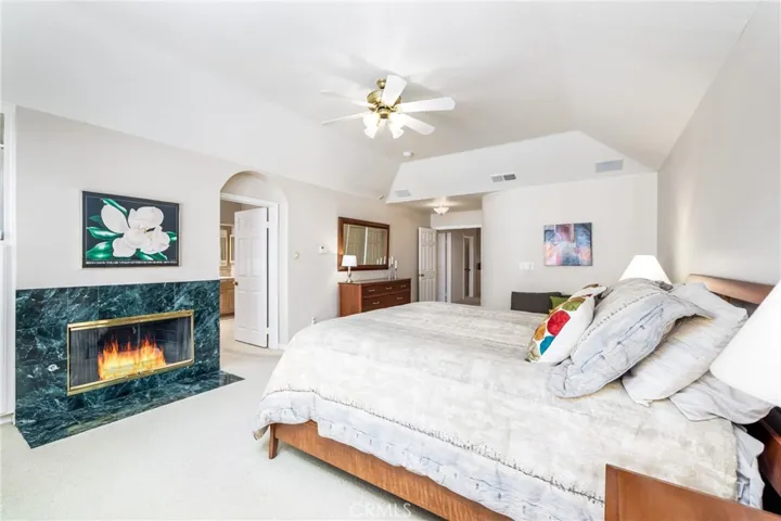 18795 Willowtree Lane, Northridge, California 91326