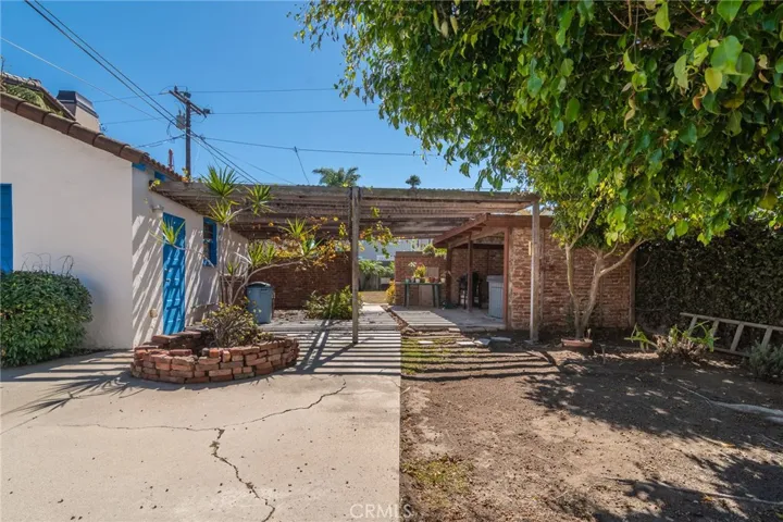 946 11th Street, Huntington Beach, California 92648