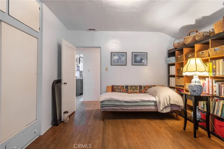 946 11th Street, Huntington Beach, California 92648