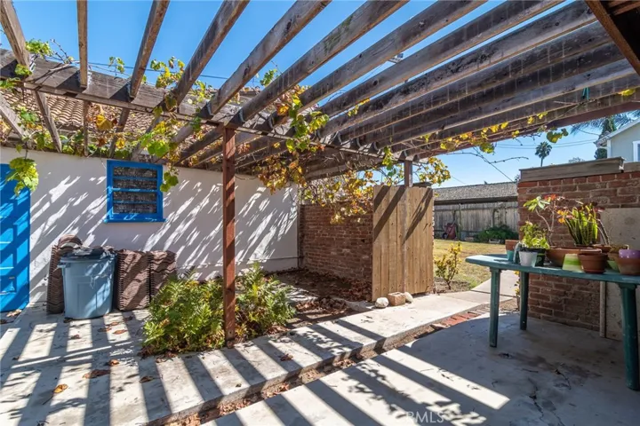 946 11th Street, Huntington Beach, California 92648