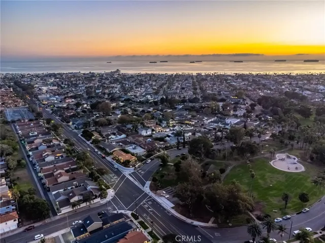 946 11th Street, Huntington Beach, California 92648