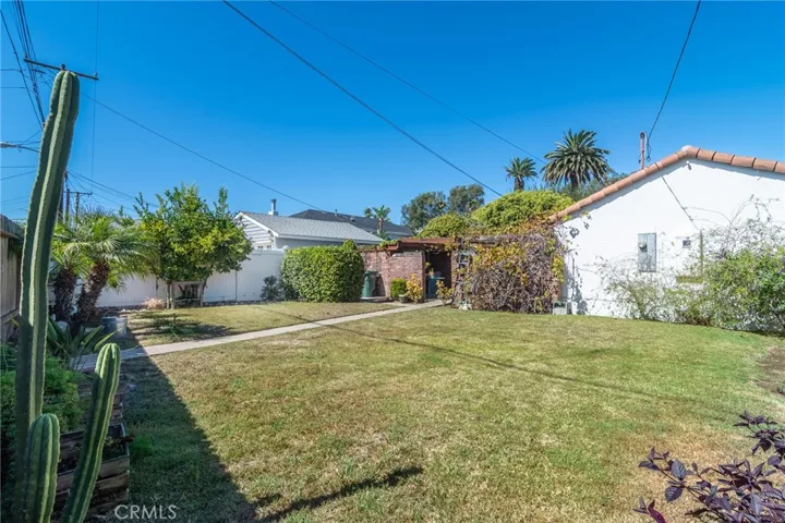 946 11th Street, Huntington Beach, California 92648