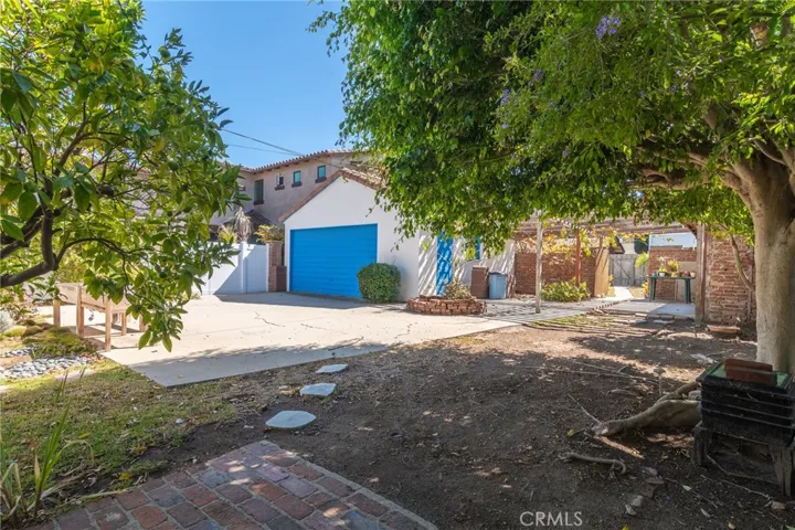 946 11th Street, Huntington Beach, California 92648