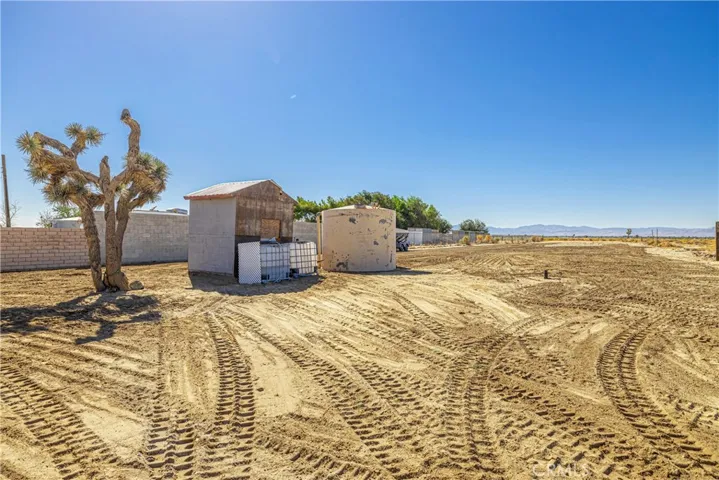 734 E Avenue G, Lancaster, California 93535