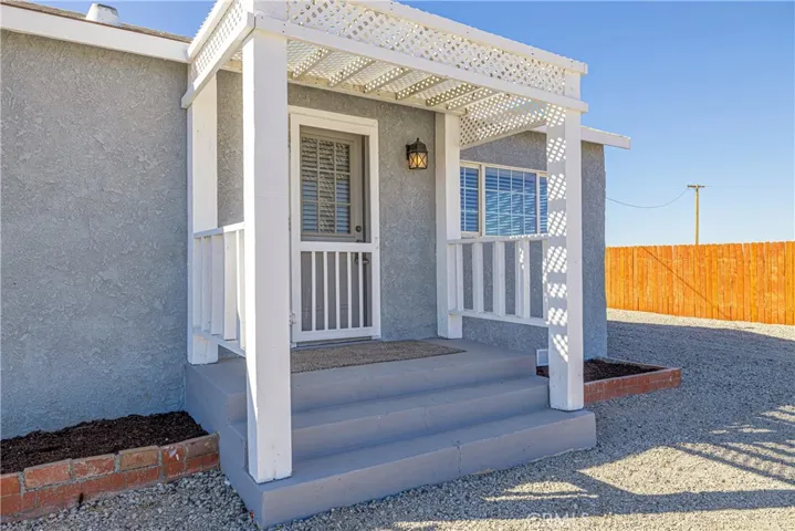 734 E Avenue G, Lancaster, California 93535