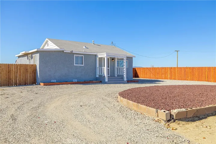 734 E Avenue G, Lancaster, California 93535