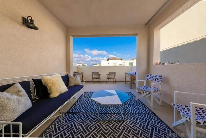 5165 Calle Sandwaves 11, San Diego, California 92154