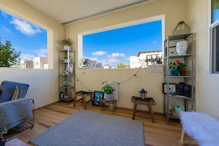 5165 Calle Sandwaves 11, San Diego, California 92154