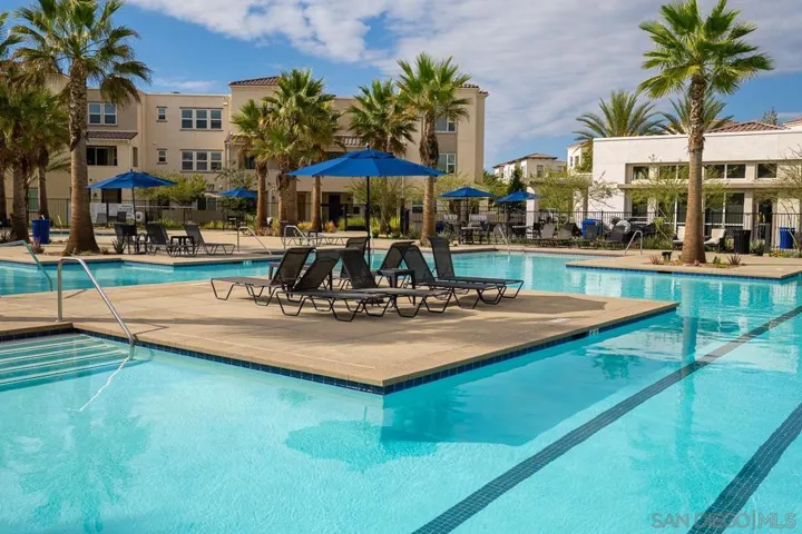 5165 Calle Sandwaves 11, San Diego, California 92154
