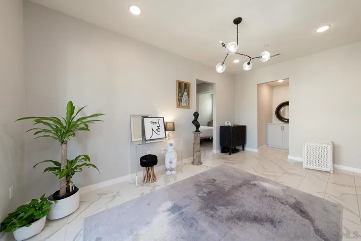 5165 Calle Sandwaves 11, San Diego, California 92154