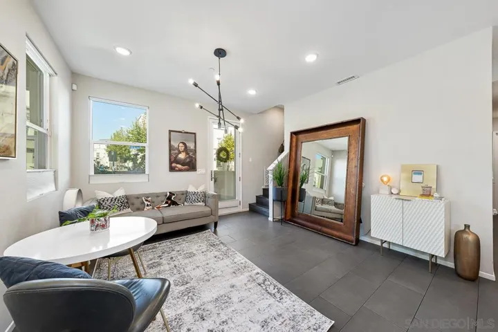 5165 Calle Sandwaves 11, San Diego, California 92154