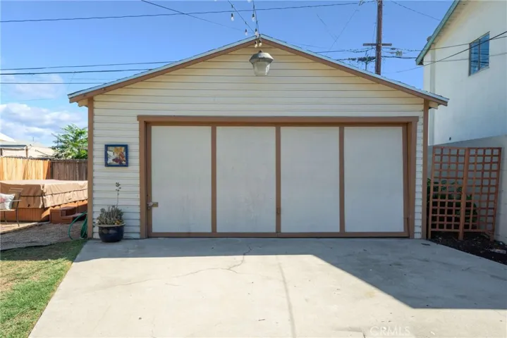 6008 Lime Avenue, Long Beach, California 90805