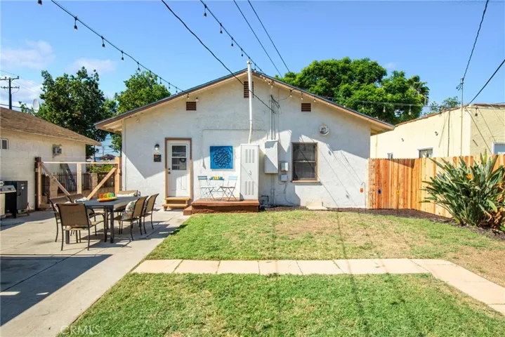 6008 Lime Avenue, Long Beach, California 90805