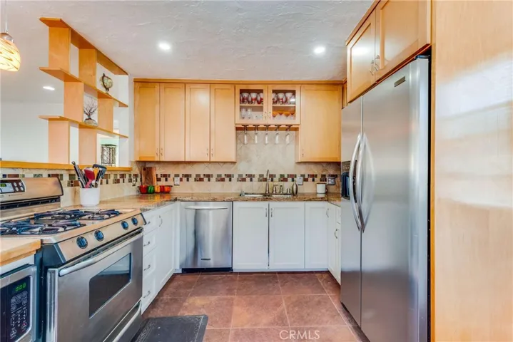6008 Lime Avenue, Long Beach, California 90805
