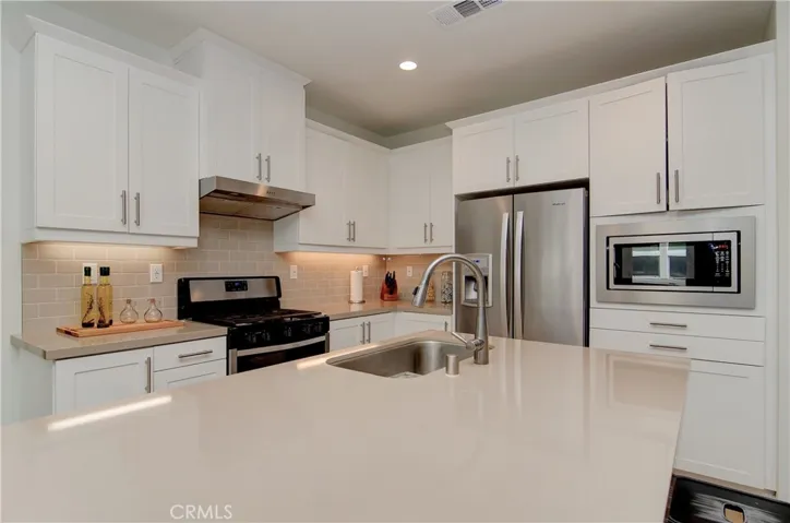 1172 Epic, Irvine, California 92618