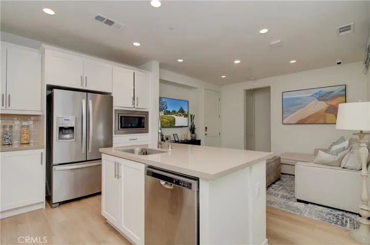 1172 Epic, Irvine, California 92618
