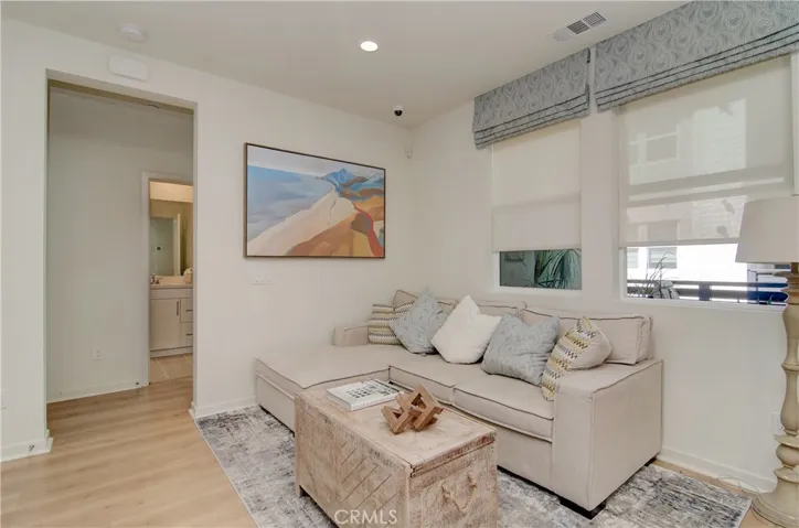 1172 Epic, Irvine, California 92618