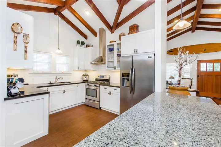 263 Valle Vista Avenue, Monrovia, California 91016