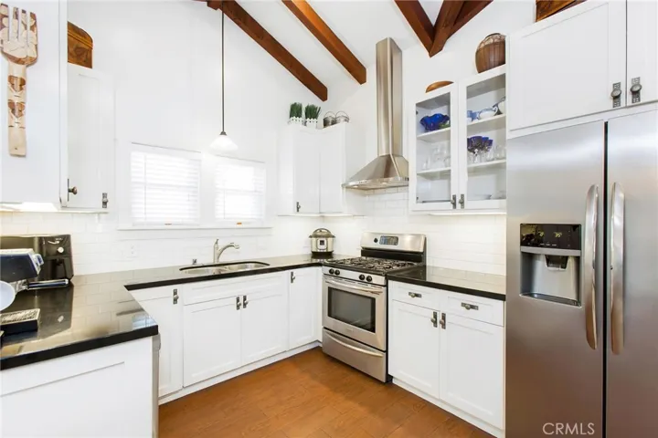 263 Valle Vista Avenue, Monrovia, California 91016