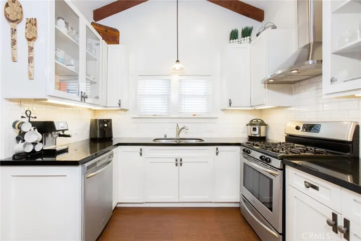 263 Valle Vista Avenue, Monrovia, California 91016