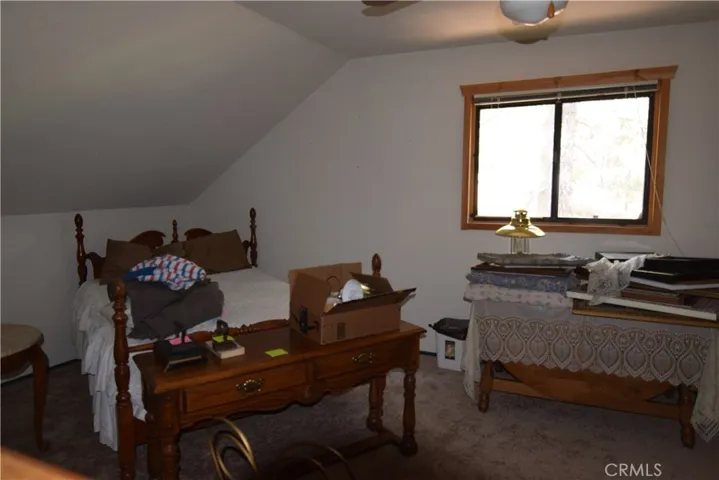 899 Blue Ridge Drive, Lake Arrowhead, California 92385
