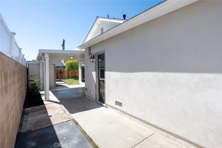 6542 Farinella Drive, Huntington Beach, California 92647