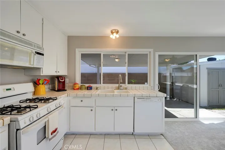 6542 Farinella Drive, Huntington Beach, California 92647