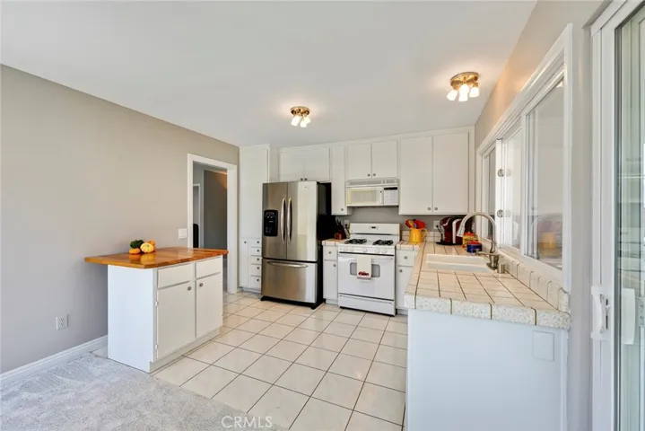 6542 Farinella Drive, Huntington Beach, California 92647