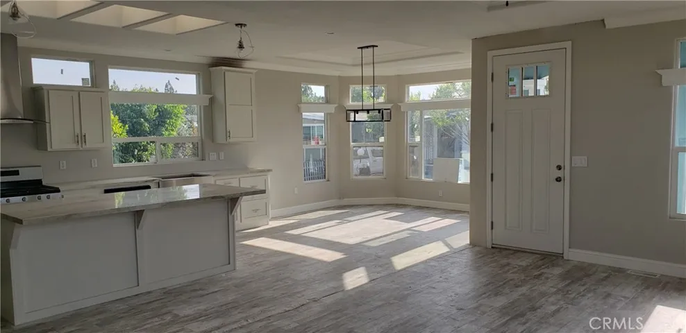 19 Oxford, Northridge, California 91324