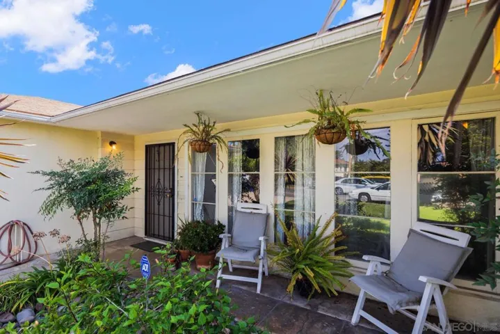 7011 Stanford Avenue, La Mesa, California 91942