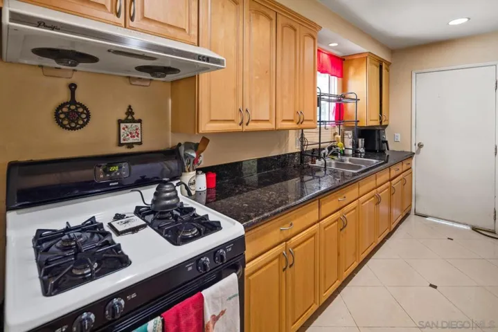 7011 Stanford Avenue, La Mesa, California 91942