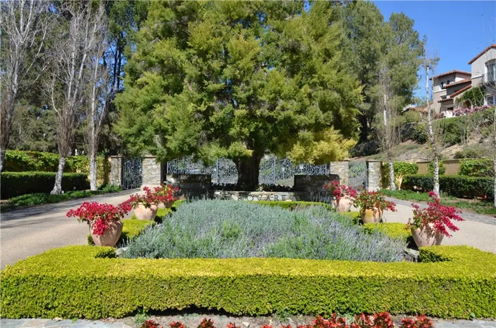 6 Veroli Court, Newport Coast, California 92657