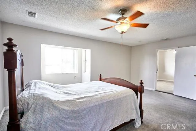 13060 Algonquin Road, Apple Valley, California 92308